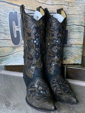 Corral Vintage Women’s Swarovski Crystal Cross Western Cowboy Boots Size 8